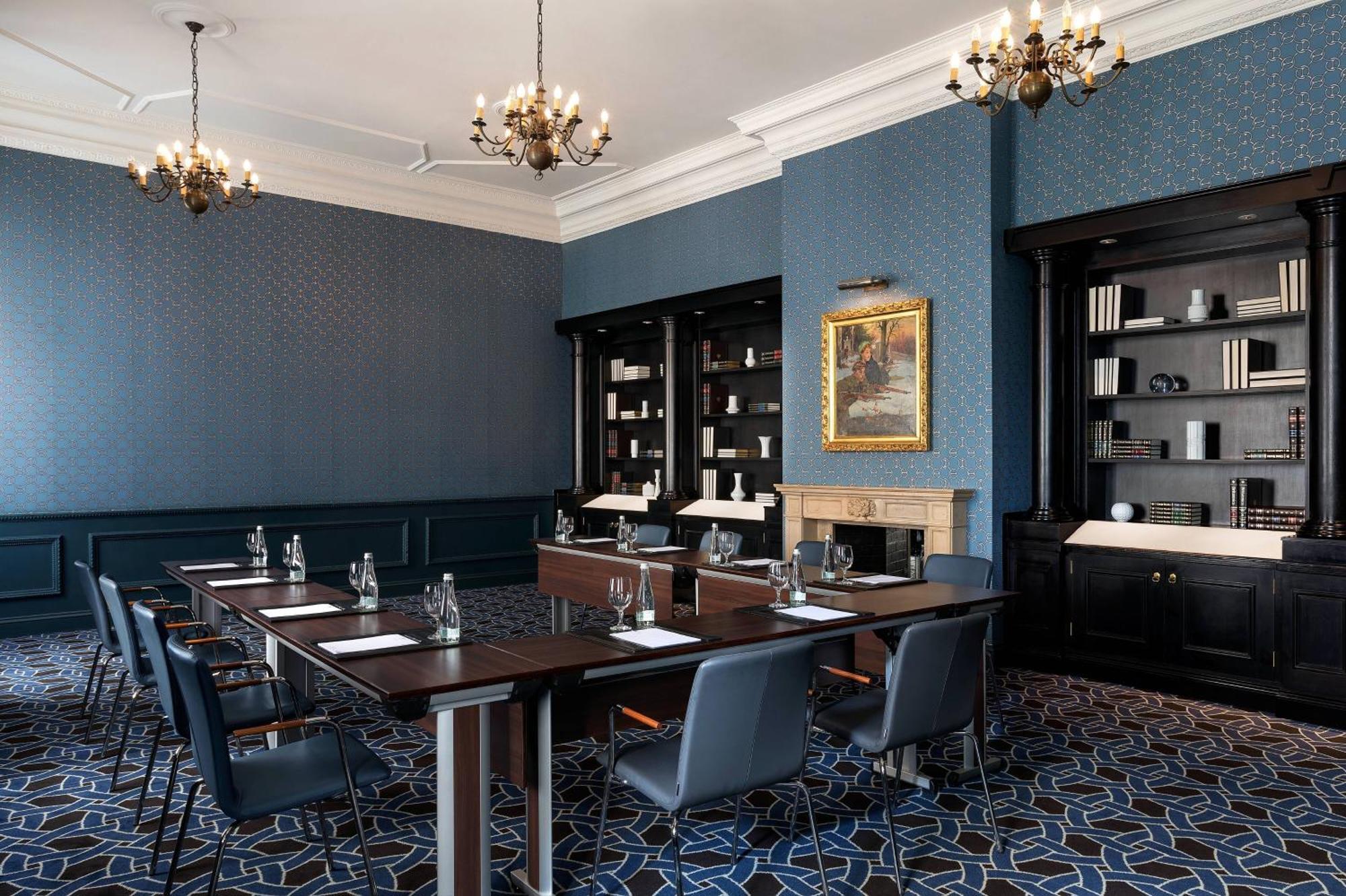 Hotel Bristol, A Luxury Collection Hotel, Varşovia Exterior foto The Library at The Ivy Hotel
