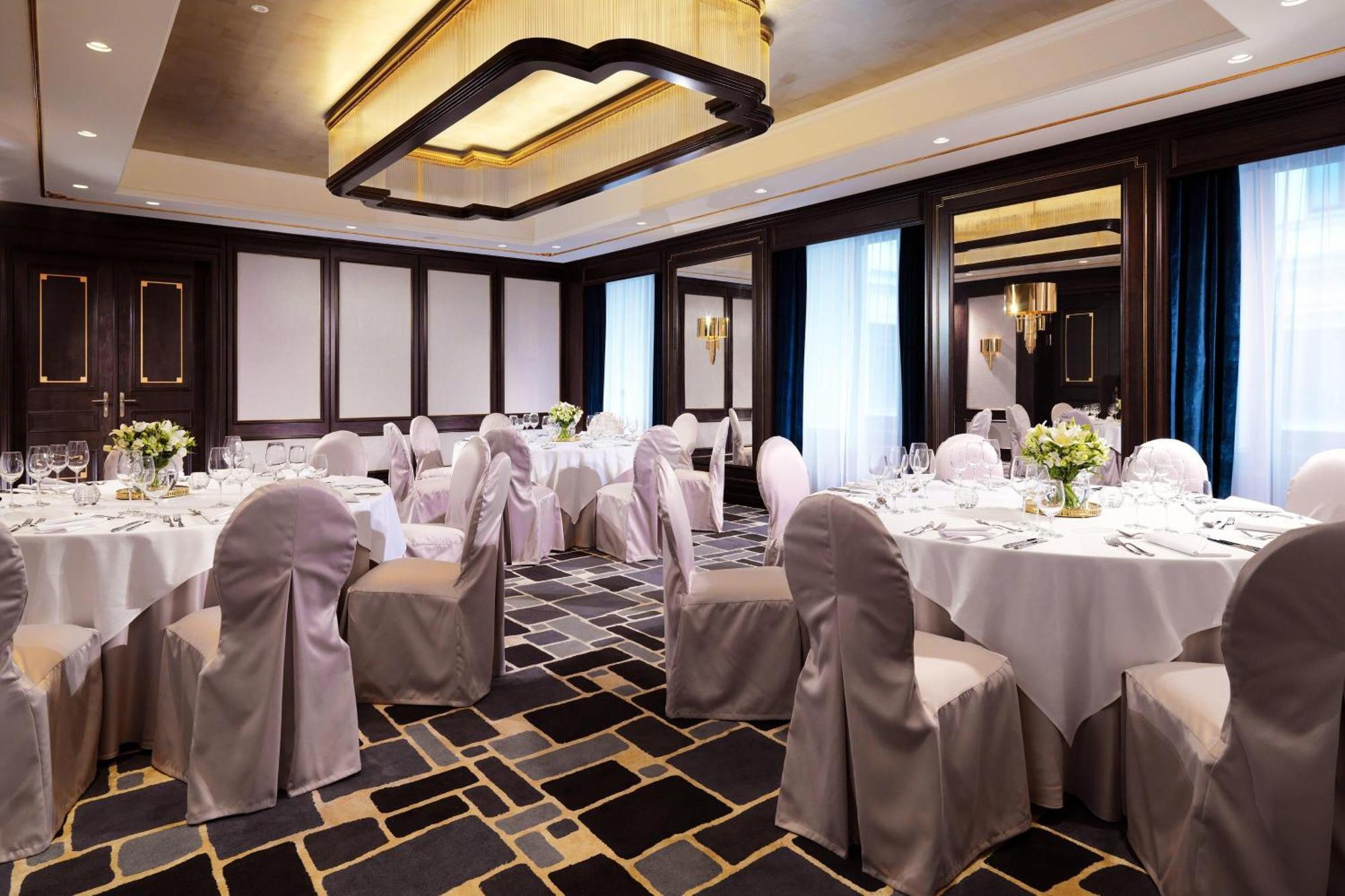 Hotel Bristol, A Luxury Collection Hotel, Varşovia Exterior foto The ballroom at the hotel
